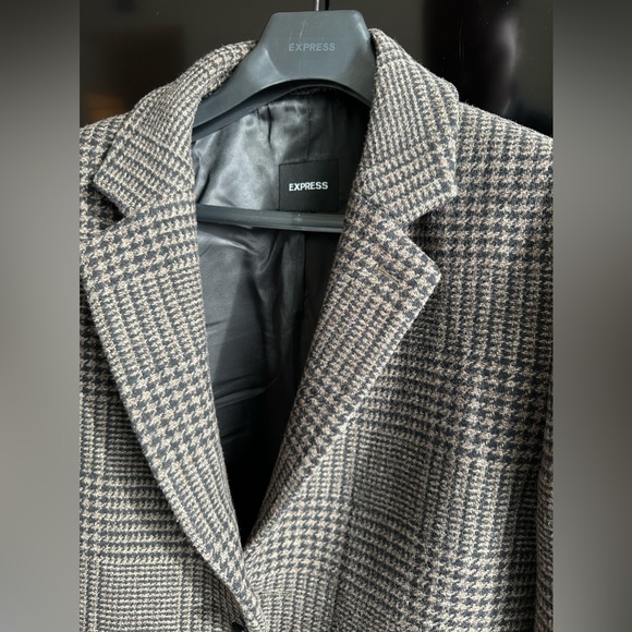 Express Topcoat - Picture 3 of 5